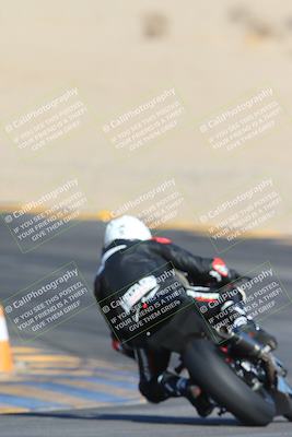 media/Dec-05-2024-Racers Edge (Thu) [[e102e0690b]]/3-B Group/Session 1 Turn 8 Backside/